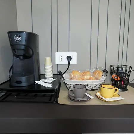 A 2 Passi Dal Mare 招待所 4*